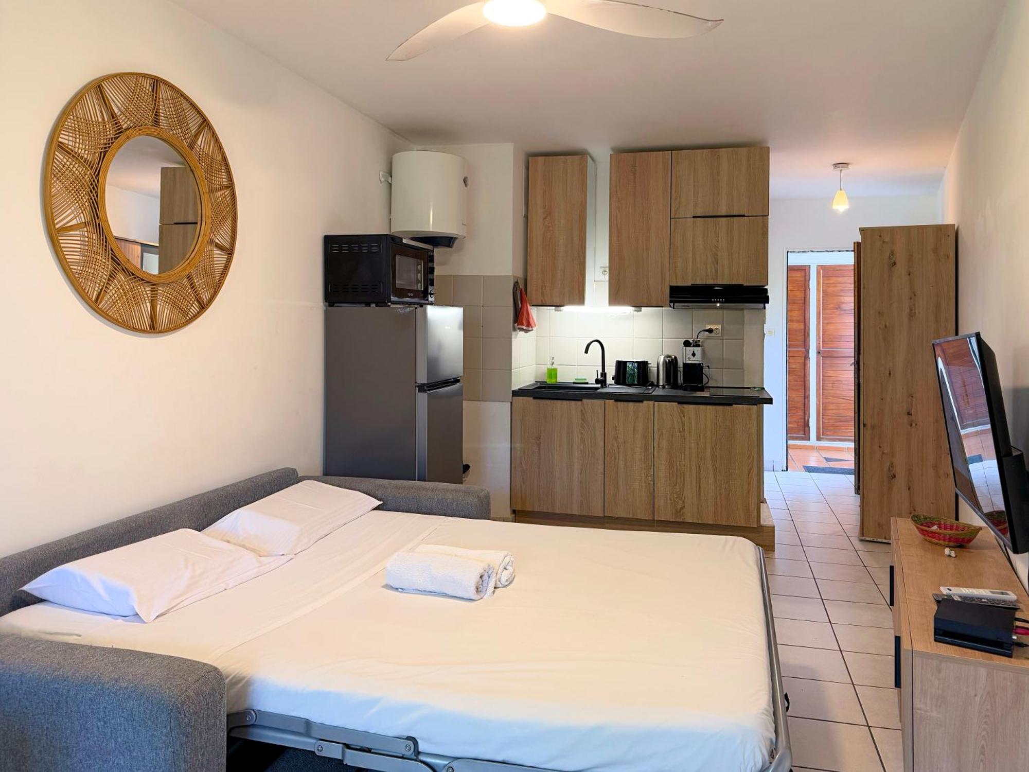 Le Ti Canbou - Studio - Pres De La Plage -By Sister Home Saint-Gilles-les Bains Luaran gambar